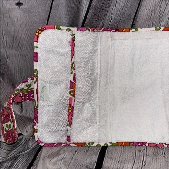 Vera Bradley Diaper Changing Pad Clutch Wipe Holder Pink Paisley Floral - Picture 3 of 5